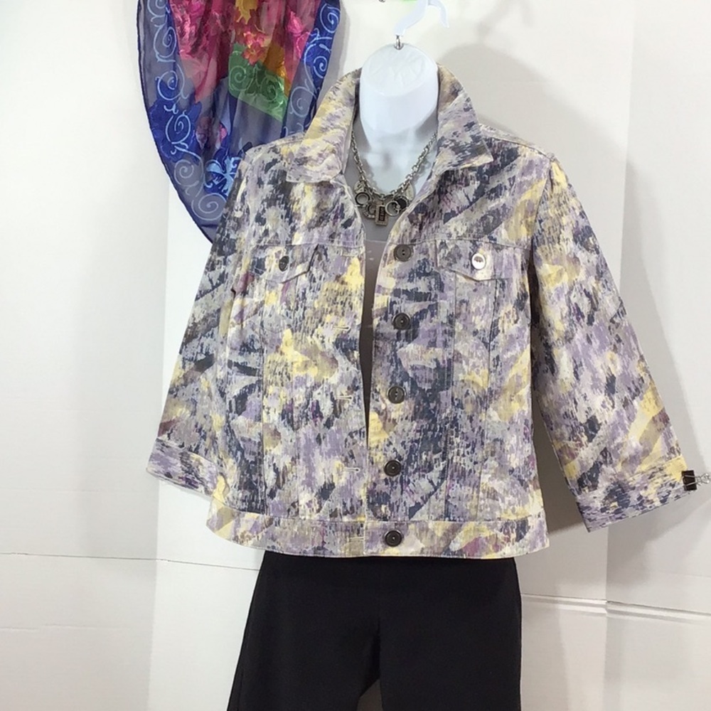 Chico’s linen button front cropped jacket S